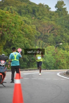 Runner Photo 3326146