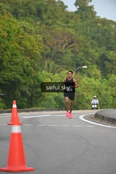 Runner Photo 3326319