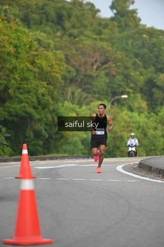 Runner Photo 3326325