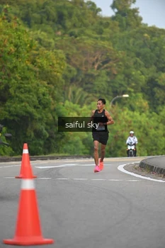 Runner Photo 3326347