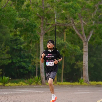 Runner Photo 3326357
