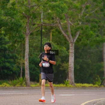 Runner Photo 3326392