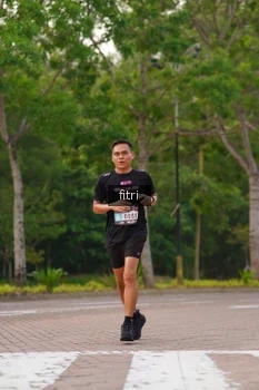 Runner Photo 3326393
