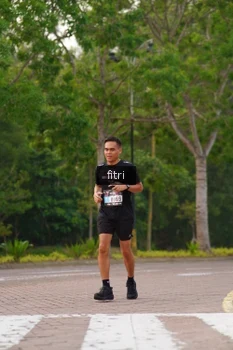 Runner Photo 3326400