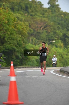 Runner Photo 3326401