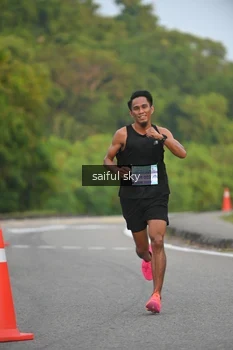 Runner Photo 3326554
