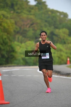Runner Photo 3326566