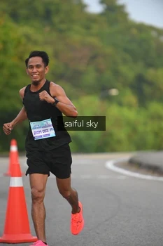 Runner Photo 3326567