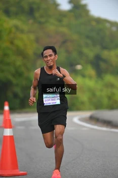 Runner Photo 3326576