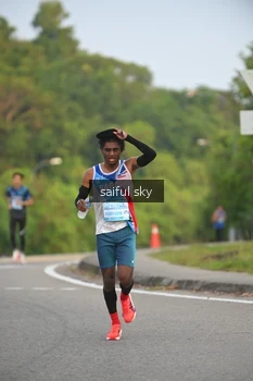 Runner Photo 3326688