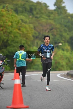 Runner Photo 3326774