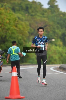 Runner Photo 3326796