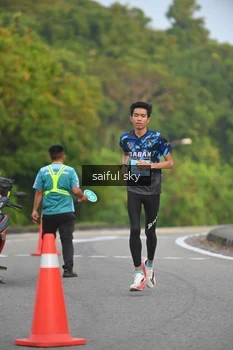 Runner Photo 3326818