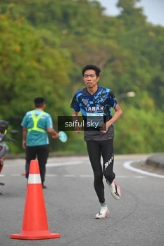 Runner Photo 3326863
