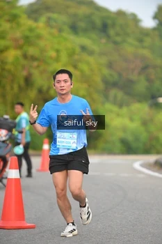 Runner Photo 3328162