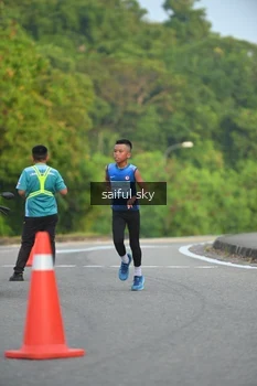 Runner Photo 3328978