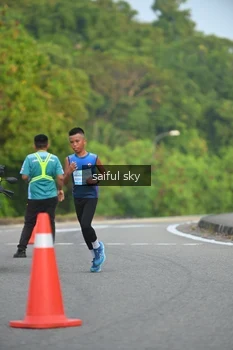 Runner Photo 3329024