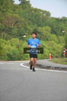 Runner Photo 3329079