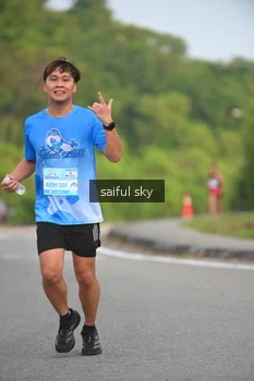 Runner Photo 3329184