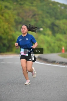 Runner Photo 3329576