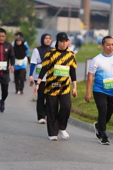 Runner Photo 3330465