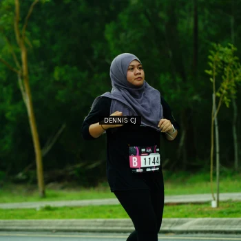 Runner Photo 3333478