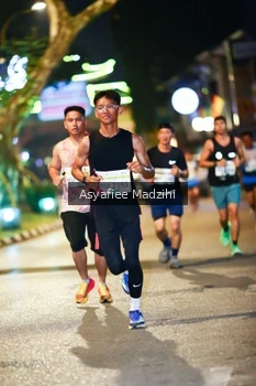 Runner Photo 3333694