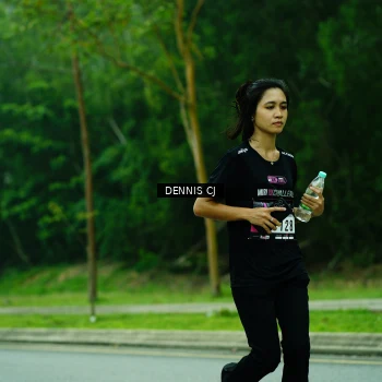 Runner Photo 3333773