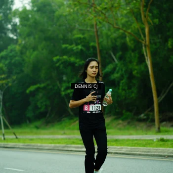 Runner Photo 3333776