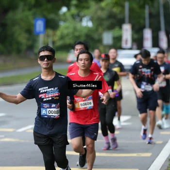 Runner Photo 33352