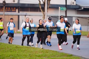 Runner Photo 3349423
