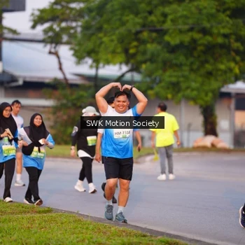 Runner Photo 3349951