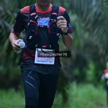Runner Photo 33500