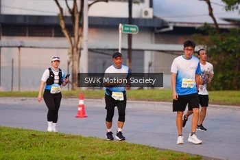 Runner Photo 3350104