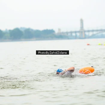 Runner Photo 3351143