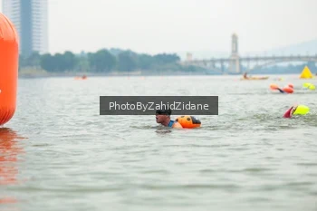 Runner Photo 3351369