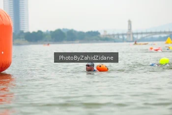 Runner Photo 3351375