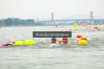 Runner Photo 3351397