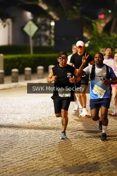 Runner Photo 3352671