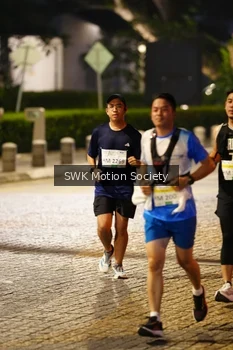 Runner Photo 3352727