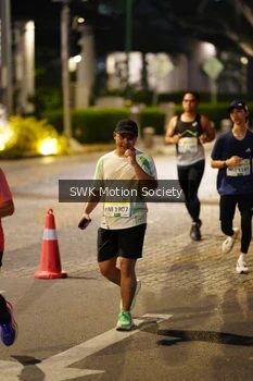 Runner Photo 3352850