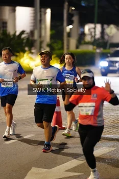 Runner Photo 3352990
