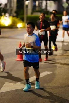 Runner Photo 3352998