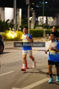 Runner Photo 3353000