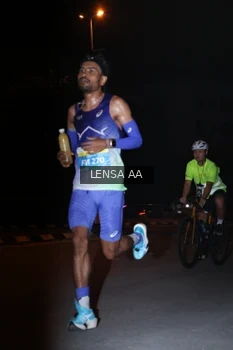 Runner Photo 3355942