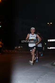 Runner Photo 3356011