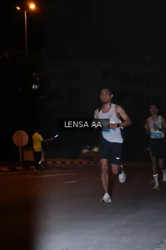 Runner Photo 3356012