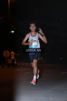 Runner Photo 3356014