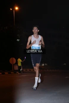Runner Photo 3356015