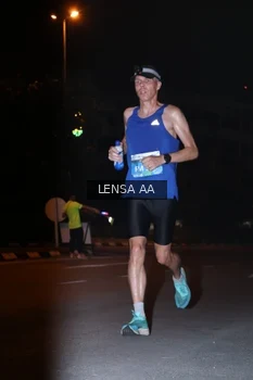 Runner Photo 3356034